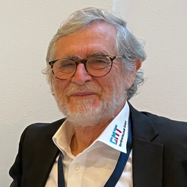 Klaus-Viktor-Peinemann-KAUST-GMT-1-1024x1024